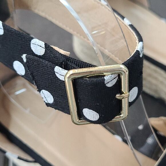 NWOT Platform sandals - Picture 3 of 5